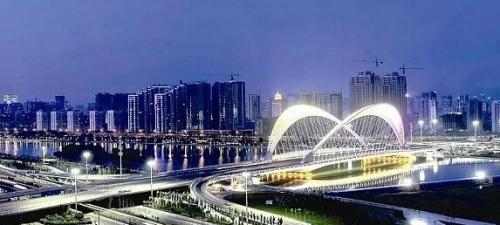 绿意盎然,历史现代交汇——太原印象