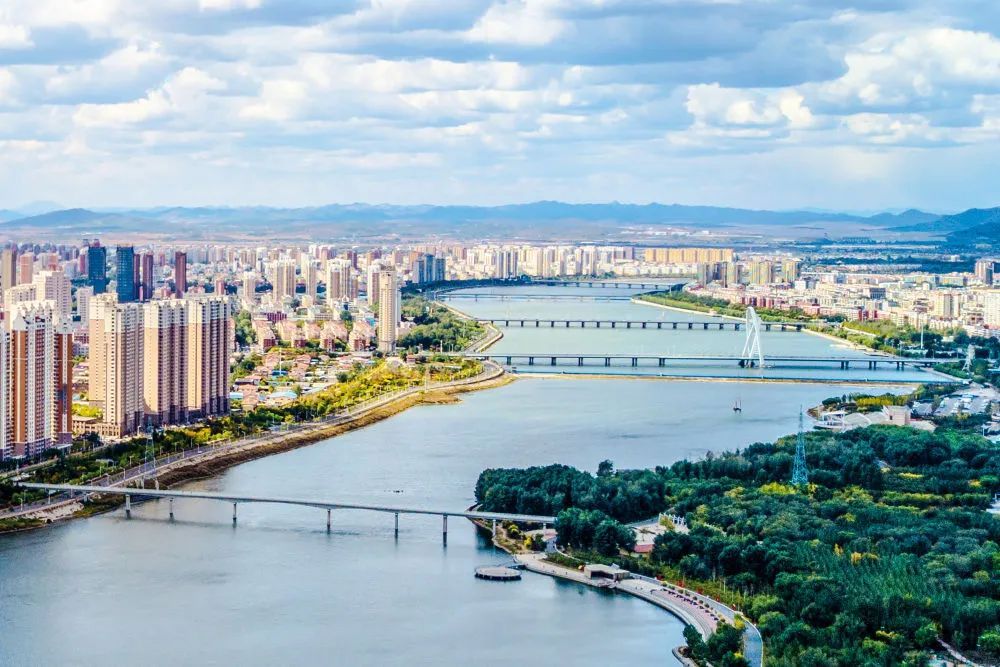 锦州,热烈欢迎各位来宾与朋友