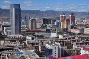 呼和浩特,青春足迹映衬下的古城风华